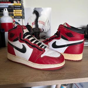 Vintage 1994 Nike Jordan 1 Chicago 153126-101 Size 5Y US